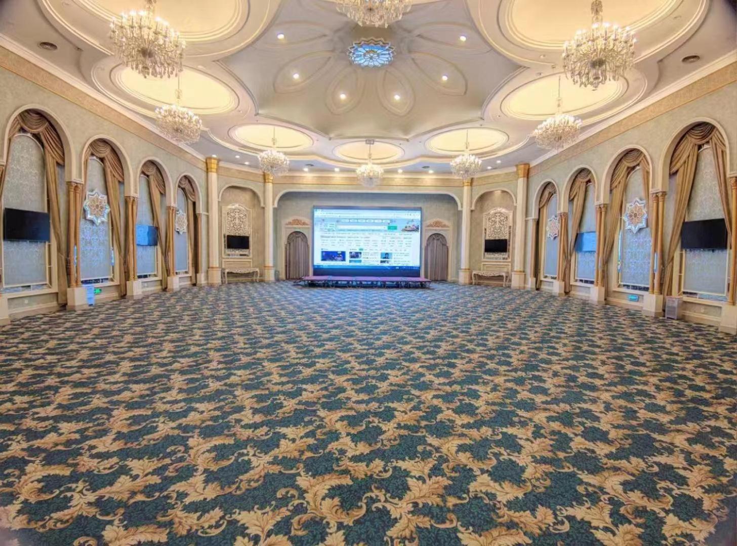 Grand Mercure Hotel Hualing Urumqi Exterior photo